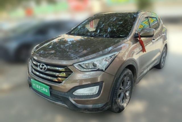Used Hyundai Santa Fe 2013 2.4L Automatic Two-Wheel Drive Smart Version
