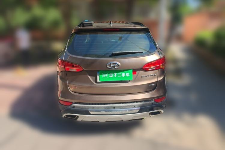 Used Hyundai Santa Fe 2013 Revised Version 2.4L Automatic All-Wheel Drive Smart Type Rear