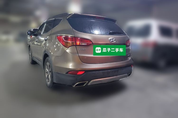 Used Hyundai Santa Fe 2013 2.4L Automatic 4x4 Smart Version Rear Left 45 Deg