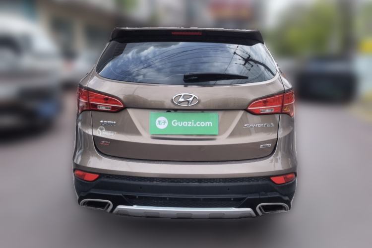 Used Hyundai Santa Fe 2013 Revised Version 2.4L Automatic All-Wheel Drive Smart Type Rear