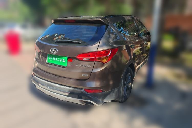 Used Hyundai Santa Fe 2013 Revised Version 2.4L Automatic All-Wheel Drive Smart Type Rear Right 45 Deg