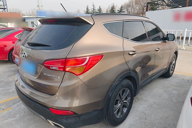 Used Hyundai Santa Fe 2013 2.4L Automatic 2WD Comfort Edition Rear Right 45 Deg