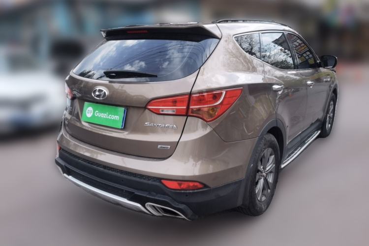 Used Hyundai Santa Fe 2013 Revised Version 2.4L Automatic All-Wheel Drive Smart Type Rear Right 45 Deg