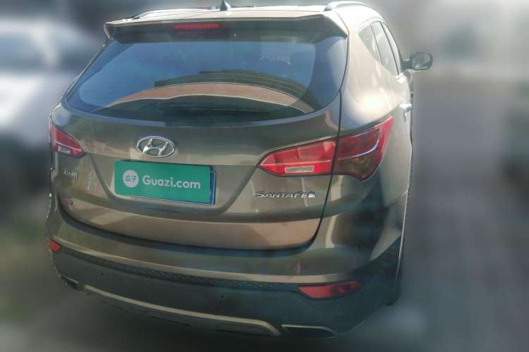 Used Hyundai Santa Fe 2013 2.4L Automatic 2WD Comfort Edition Rear Right 45 Deg