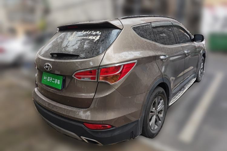 Used Hyundai Santa Fe 2013 Revised Version 2.4L Automatic All-Wheel Drive Smart Type Rear Right 45 Deg