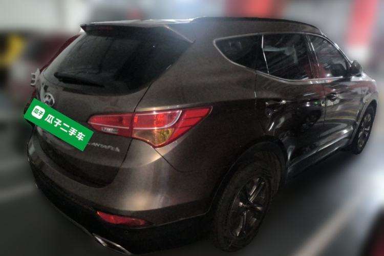 Used Hyundai Santa Fe 2013 2.4L Automatic 2WD Comfort Edition Rear Right 45 Deg