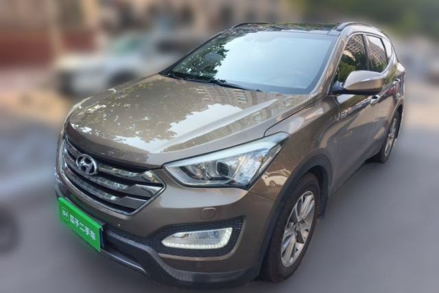 Used Hyundai Santa Fe 2013 2.0T Automatic All-Wheel Drive Top Trim