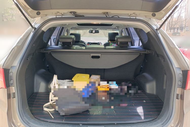 Used Hyundai Santa Fe 2013 2.4L Automatic Two-Wheel Drive Smart Version Trunk