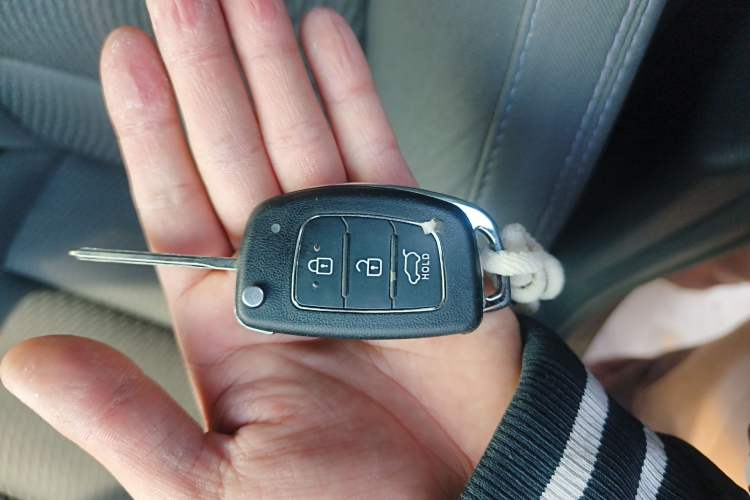 Used Hyundai Santa Fe 2013 2.4L Automatic 2WD Comfort Edition Vehicle Key
