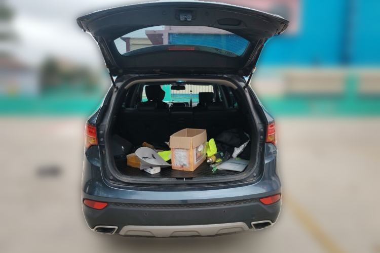 Used Hyundai Santa Fe 2013 2.4L Automatic Two-Wheel Drive Smart Version Trunk