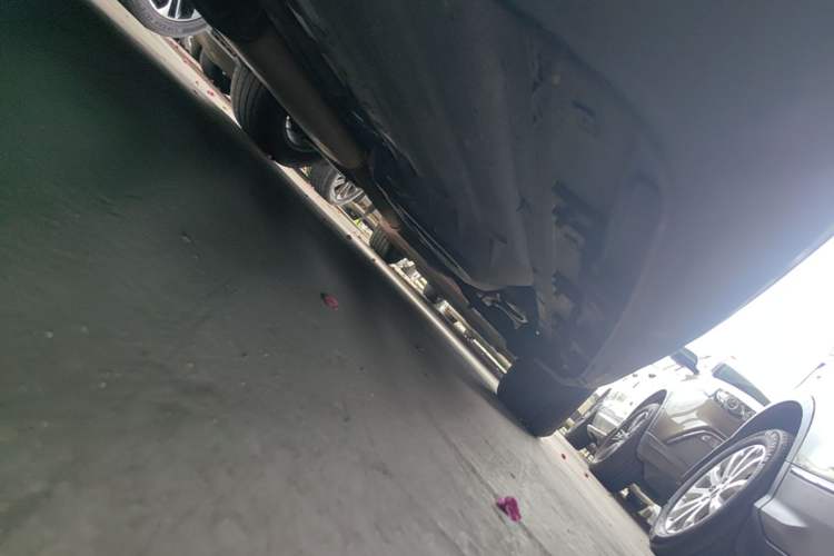 Used Hyundai Santa Fe 2013 2.4L Automatic Two-Wheel Drive Smart Version Chassis Front Left