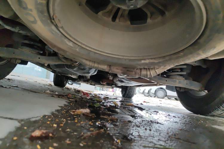 Used Hyundai Santa Fe 2013 2.4L Automatic Two-Wheel Drive Smart Version Chassis Rear