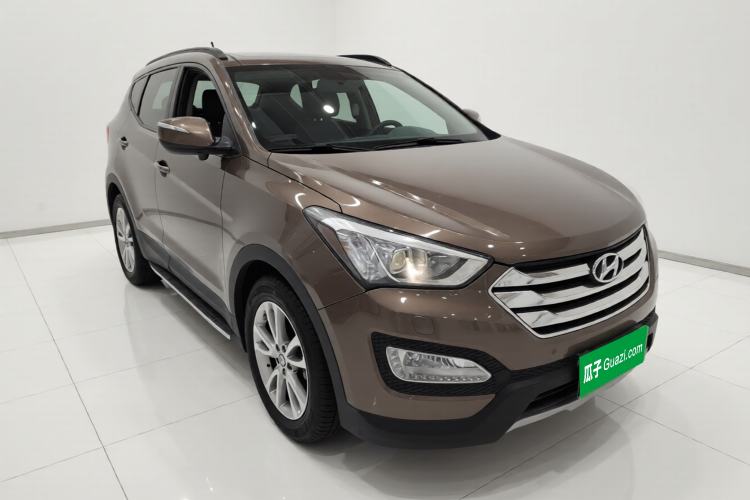 Used Hyundai Santa Fe 2013 2.0T Automatic All-Wheel Drive Top Trim Exterior 1