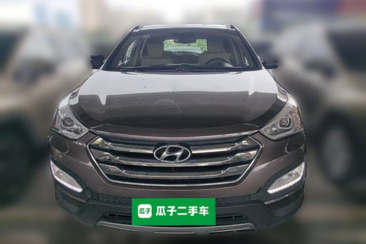 Used Hyundai Santa Fe 2013 2.4L Automatic Two-Wheel Drive Smart Version Front