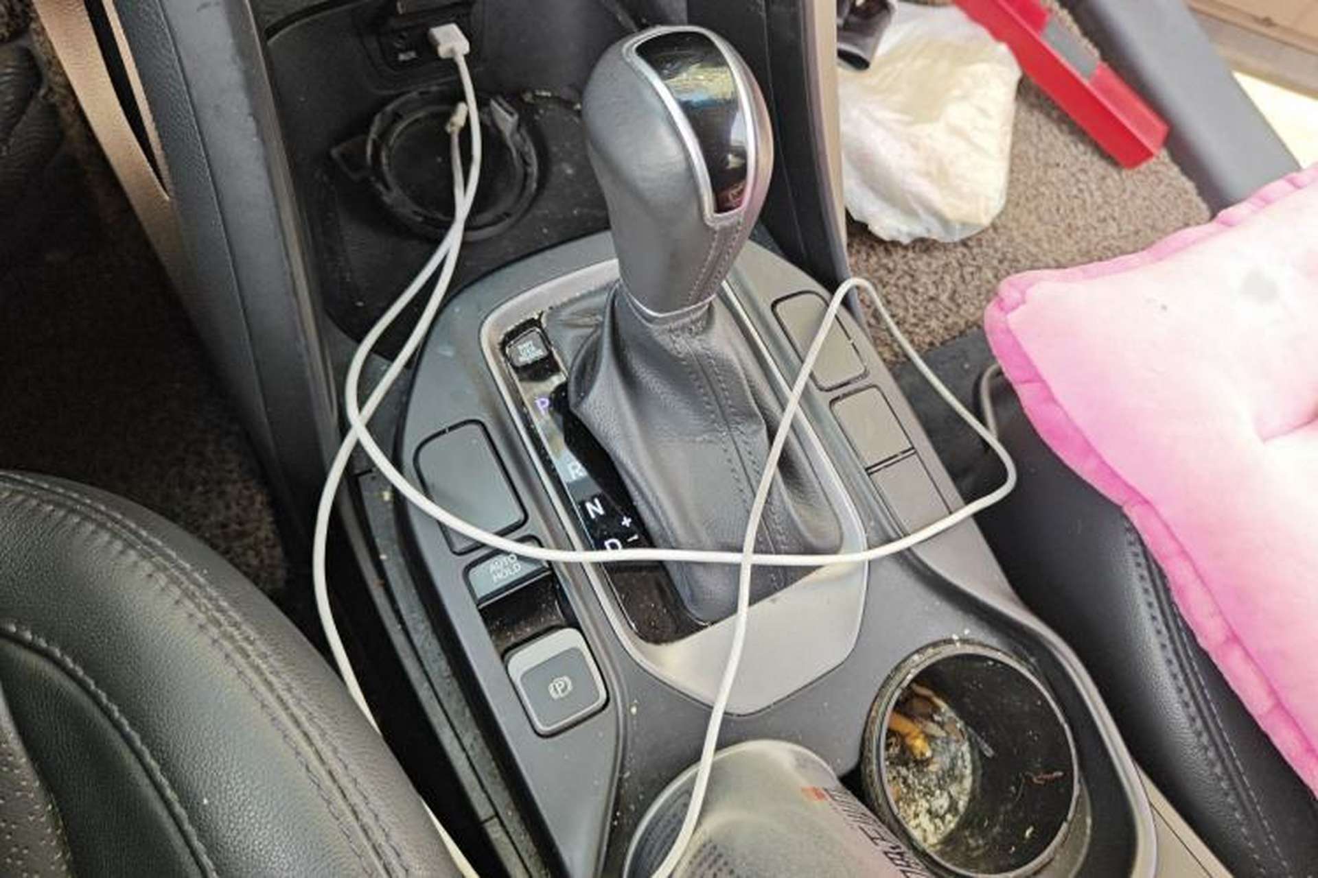 Used Hyundai Santa Fe 2013 2.4L Automatic Two-Wheel Drive Smart Version Gear Lever