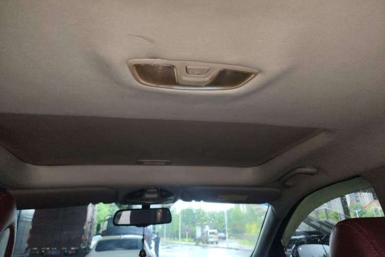 Used Hyundai Santa Fe 2013 2.4L Automatic 2WD Comfort Edition Headliner