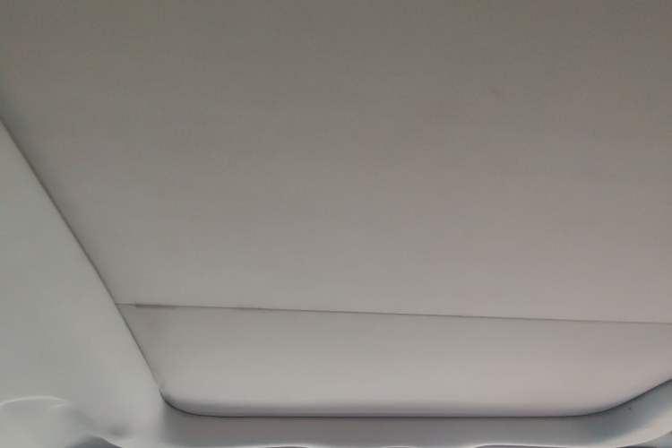 Used Hyundai Santa Fe 2013 2.4L Automatic Two-Wheel Drive Smart Version Headliner