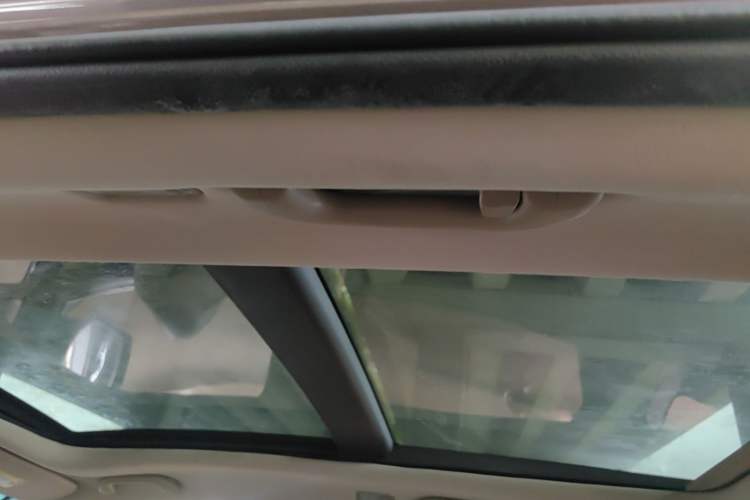 Used Hyundai Santa Fe 2013 2.4L Automatic Two-Wheel Drive Smart Version Headliner