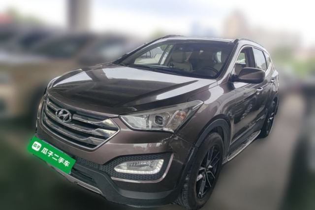 Used Hyundai Santa Fe 2013 2.4L Automatic Two-Wheel Drive Smart Version