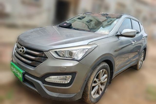 Used Hyundai Santa Fe 2013 2.0T Automatic All-Wheel Drive Top Trim