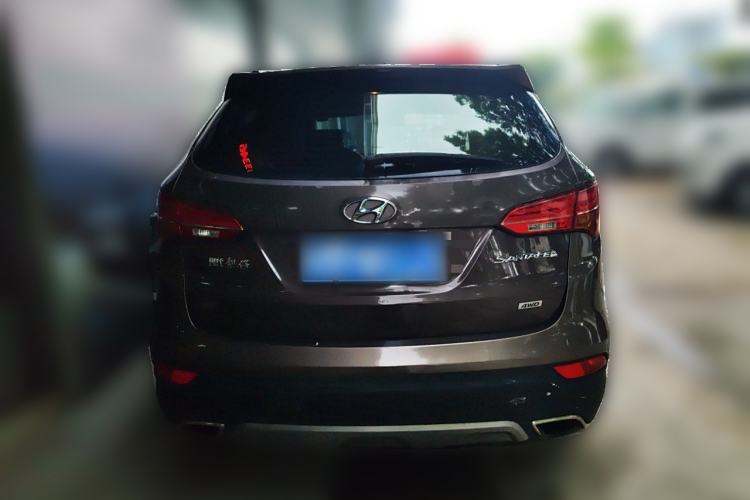 Used Hyundai Santa Fe 2013 2.4L Automatic Two-Wheel Drive Smart Version Rear