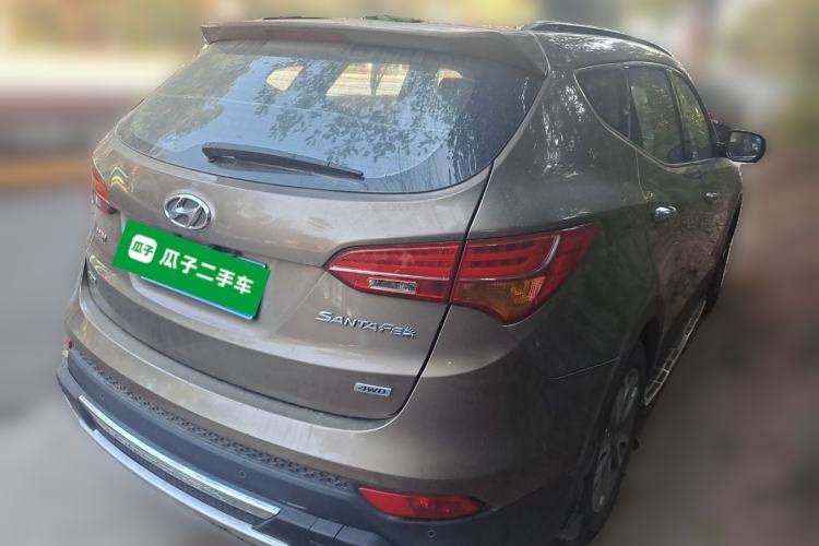 Used Hyundai Santa Fe 2013 Revised Version 2.0T Automatic All-Wheel Drive Prestige Edition Rear Right 45 Deg