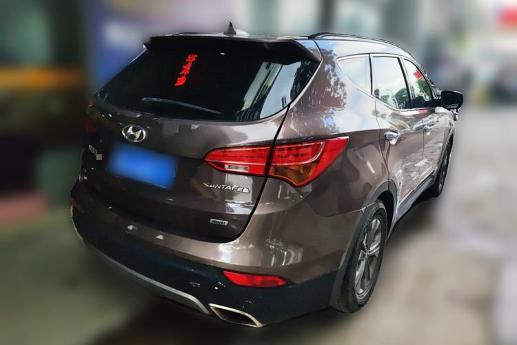 Used Hyundai Santa Fe 2013 2.4L Automatic Two-Wheel Drive Smart Version Rear Right 45 Deg
