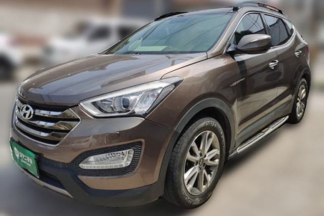 Used Hyundai Santa Fe 2013 Revised Version 2.4L Automatic All-Wheel Drive Luxury Trim