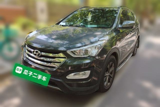 Ojetý Hyundai Santa Fe 2013 2.4L Automatic 2WD Comfort Edition