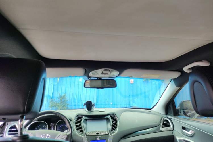 Used Hyundai Santa Fe 2013 2.4L Automatic Two-Wheel Drive Smart Version Headliner