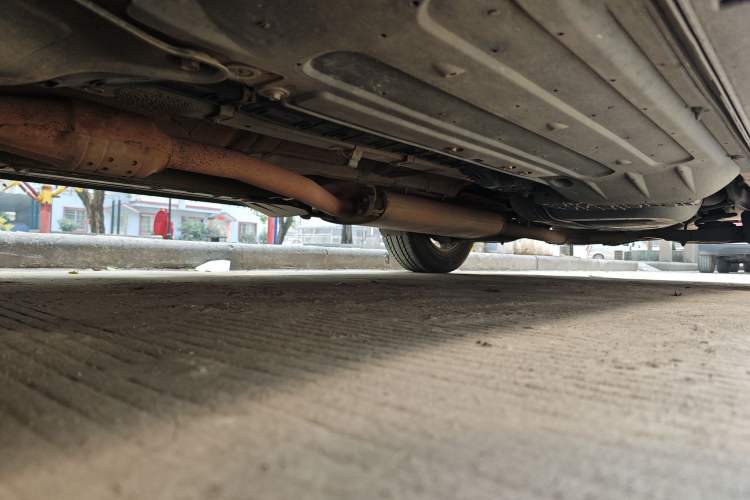Used Hyundai Santa Fe 2013 2.4L Automatic Two-Wheel Drive Smart Version Chassis Front Left