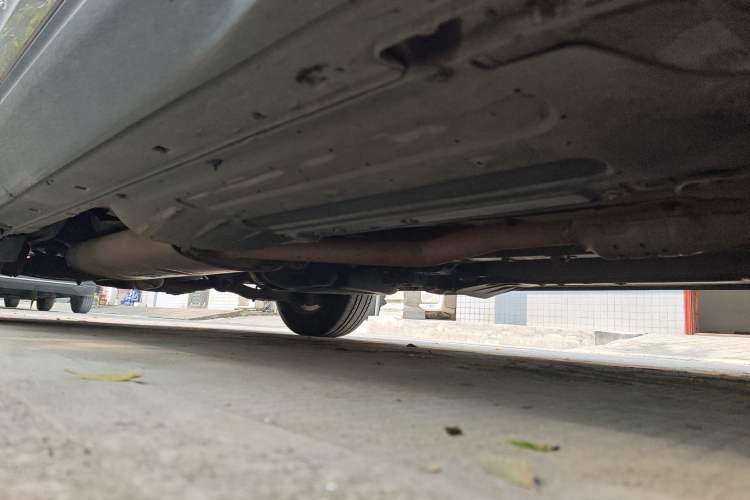 Used Hyundai Santa Fe 2013 2.4L Automatic Two-Wheel Drive Smart Version Chassis Front Right