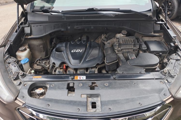 Used Hyundai Santa Fe 2013 2.4L Automatic Two-Wheel Drive Smart Version Engine Bay