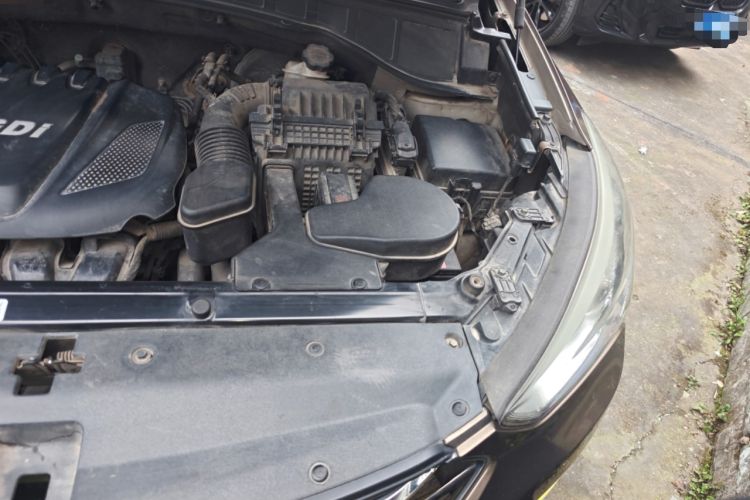 Used Hyundai Santa Fe 2013 2.4L Automatic Two-Wheel Drive Smart Version Engine Bay Left