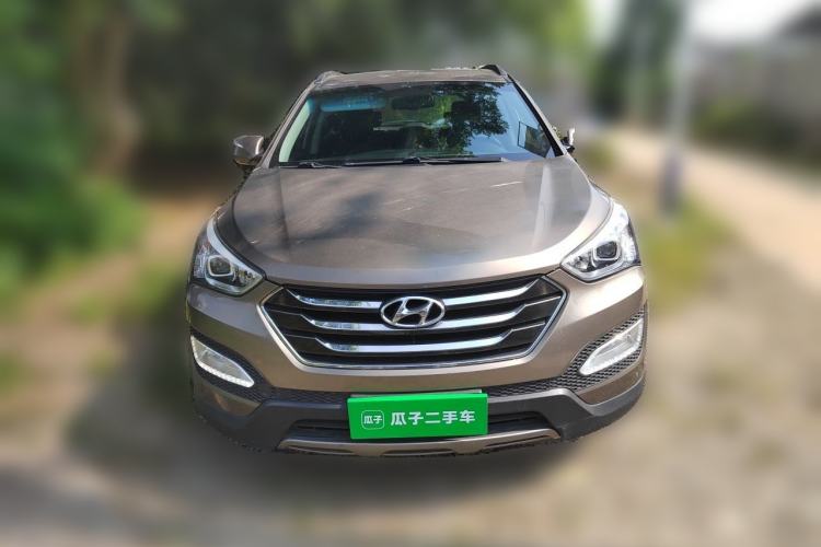 Used Hyundai Santa Fe 2013 2.4L Automatic 4x4 Smart Version Front