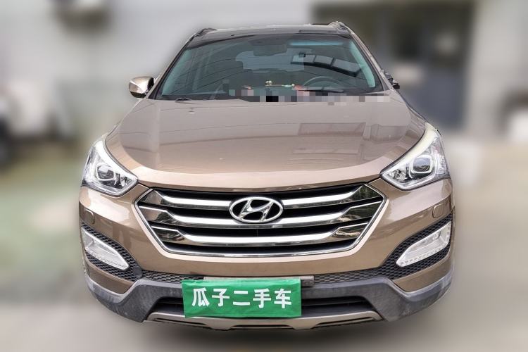 Used Hyundai Santa Fe 2013 2.4L Automatic 4x4 Prestige Edition Front