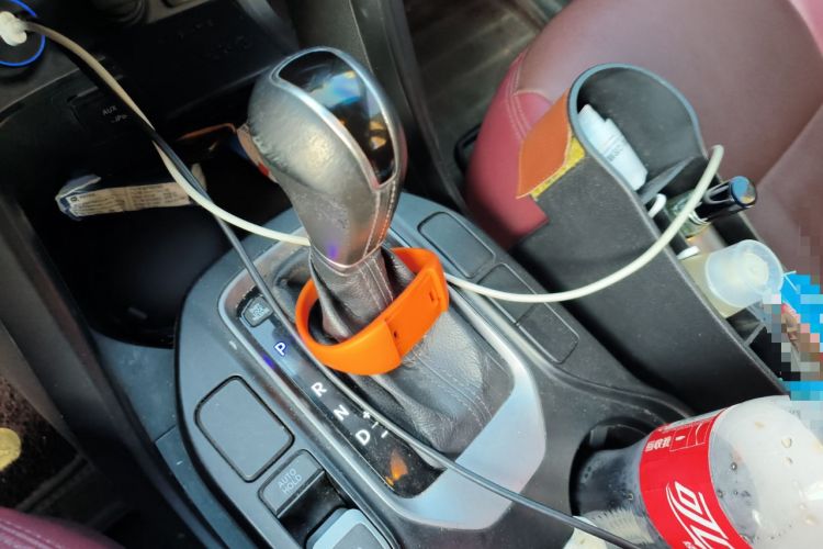 Used Hyundai Santa Fe 2013 2.4L Automatic 2WD Comfort Edition Gear Lever