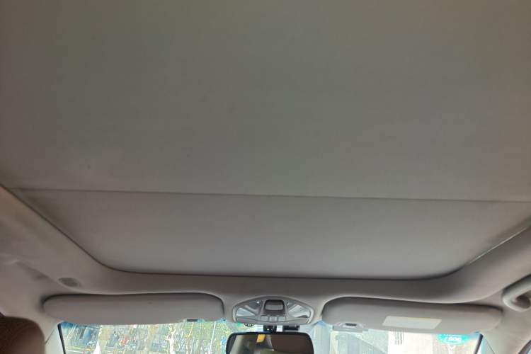 Used Hyundai Santa Fe 2013 Revised Version 2.4L Automatic All-Wheel Drive Luxury Trim Headliner