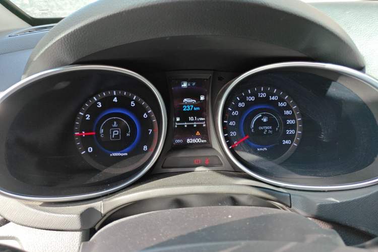 Used Hyundai Santa Fe 2013 Revised Version 2.4L Automatic All-Wheel Drive Luxury Trim Instrument Cluster