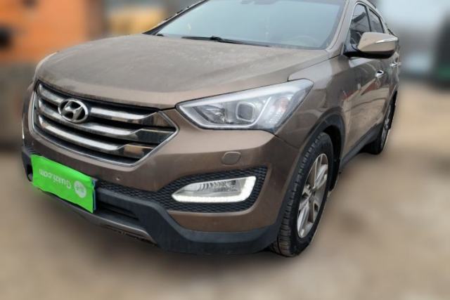 Used Hyundai Santa Fe 2013 Revised Version 2.0T Automatic All-Wheel Drive Top-Tier Trim