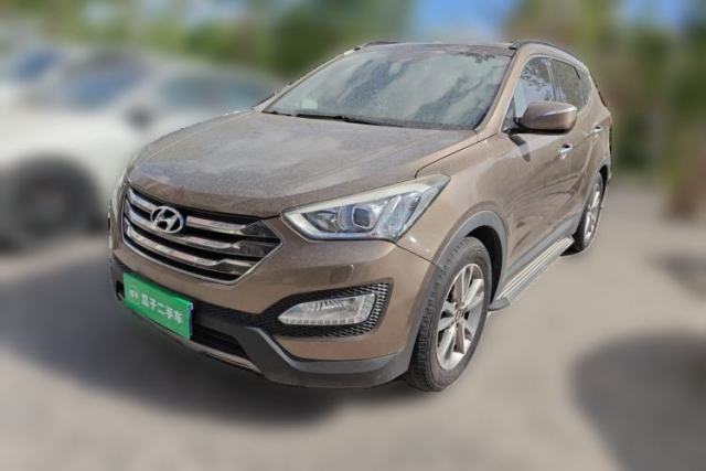 Used Hyundai Santa Fe 2013 Revised Version 2.4L Automatic All-Wheel Drive Luxury Trim