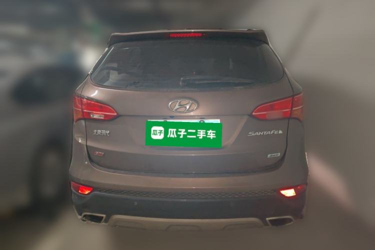 Used Hyundai Santa Fe 2013 Revised Version 2.4L Automatic All-Wheel Drive Smart Type Rear