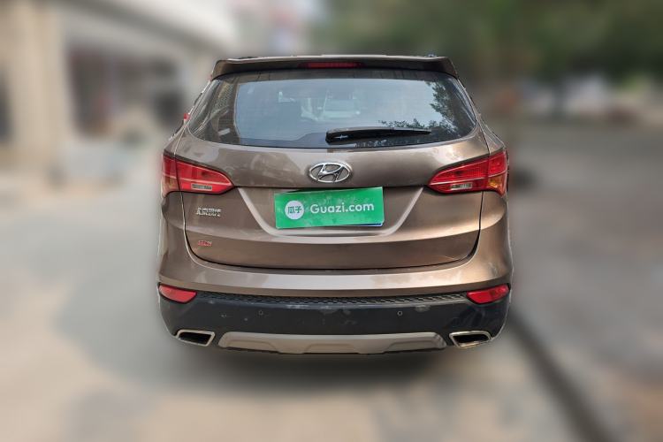 Used Hyundai Santa Fe 2013 2.4L Automatic Two-Wheel Drive Smart Version Rear