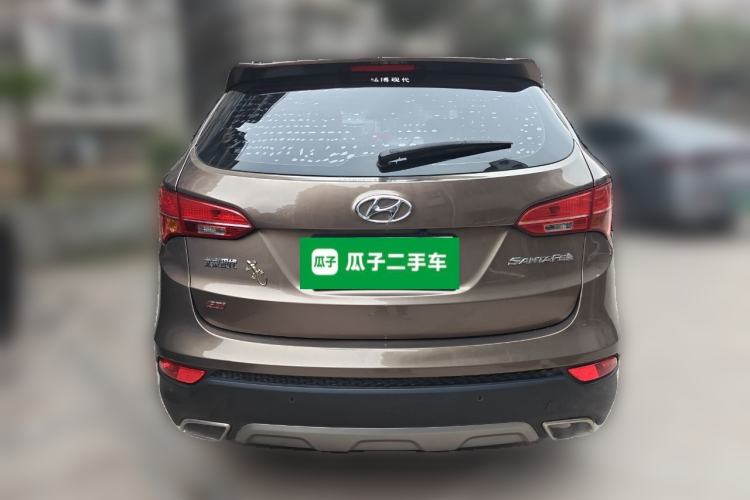 Used Hyundai Santa Fe 2013 2.4L Automatic Two-Wheel Drive Smart Version Rear
