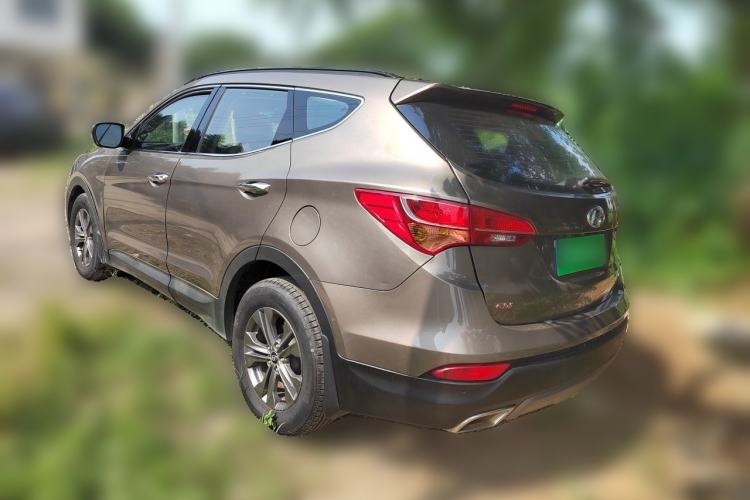 Used Hyundai Santa Fe 2013 2.4L Automatic 4x4 Smart Version Rear Left 45 Deg