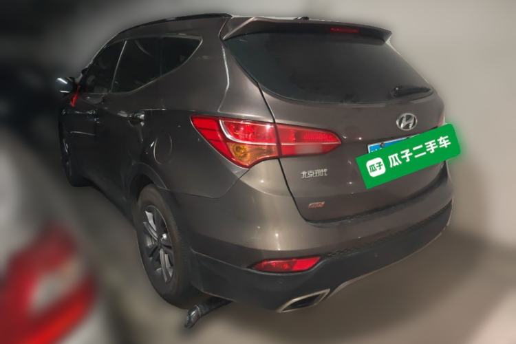 Used Hyundai Santa Fe 2013 Revised Version 2.4L Automatic All-Wheel Drive Smart Type Rear Left 45 Deg