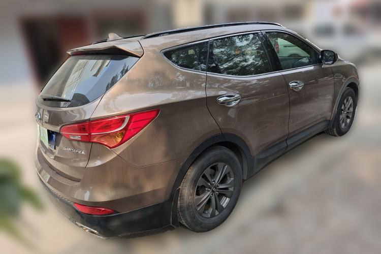 Used Hyundai Santa Fe 2013 2.4L Automatic Two-Wheel Drive Smart Version Rear Right 45 Deg