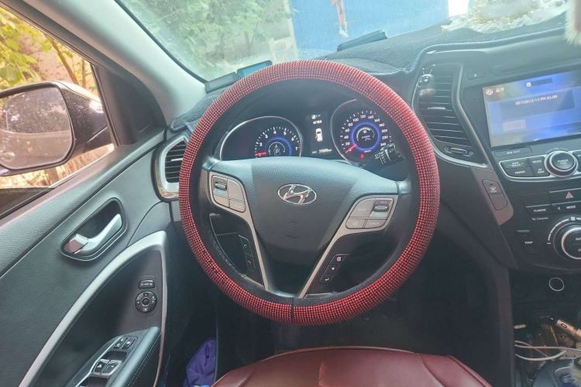 Used Hyundai Santa Fe 2013 Revised Version 2.4L Automatic All-Wheel Drive Smart Type Steering Wheel