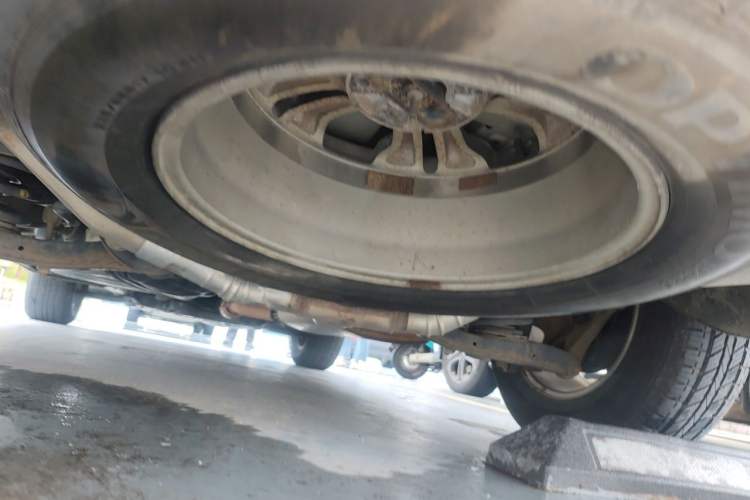 Used Hyundai Santa Fe 2013 2.4L Automatic Two-Wheel Drive Smart Version Chassis Rear