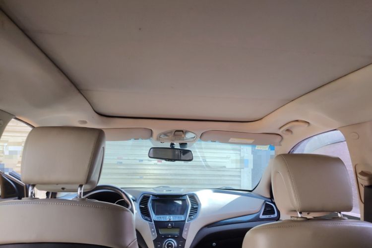 Used Hyundai Santa Fe 2013 2.0T Automatic All-Wheel Drive Prestige Version Headliner